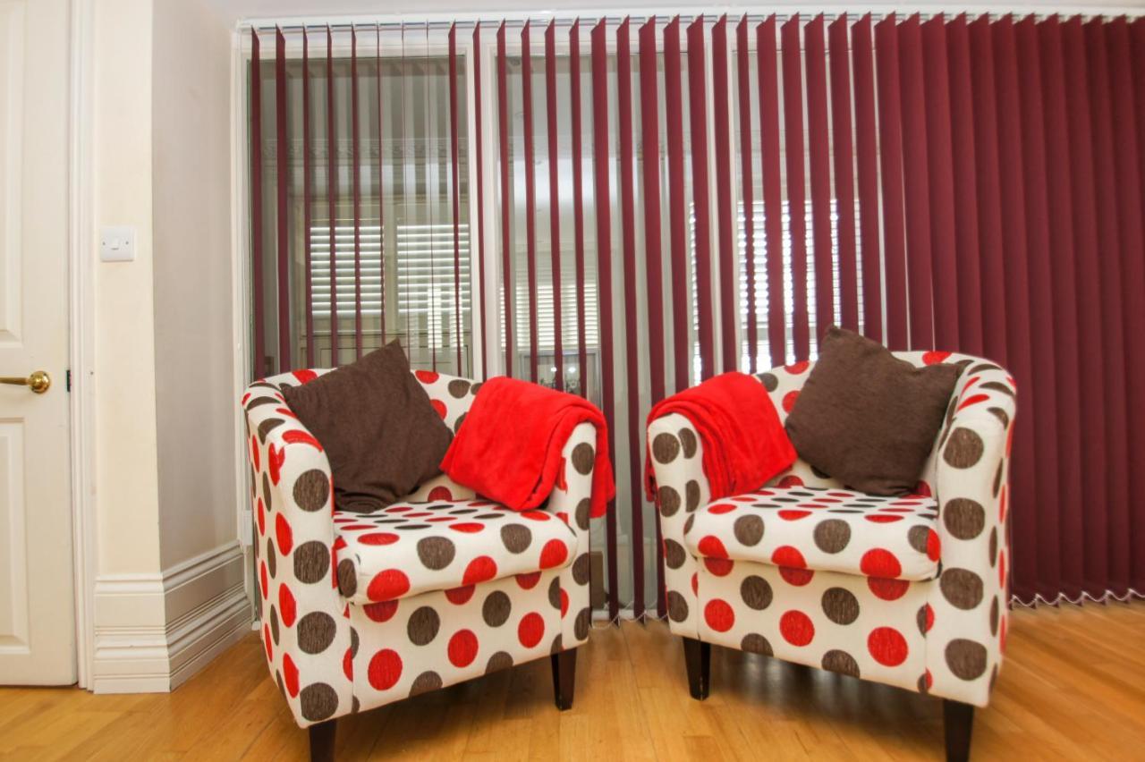 Kemp Town House - Parking - By Brighton Holiday Lets Luaran gambar
