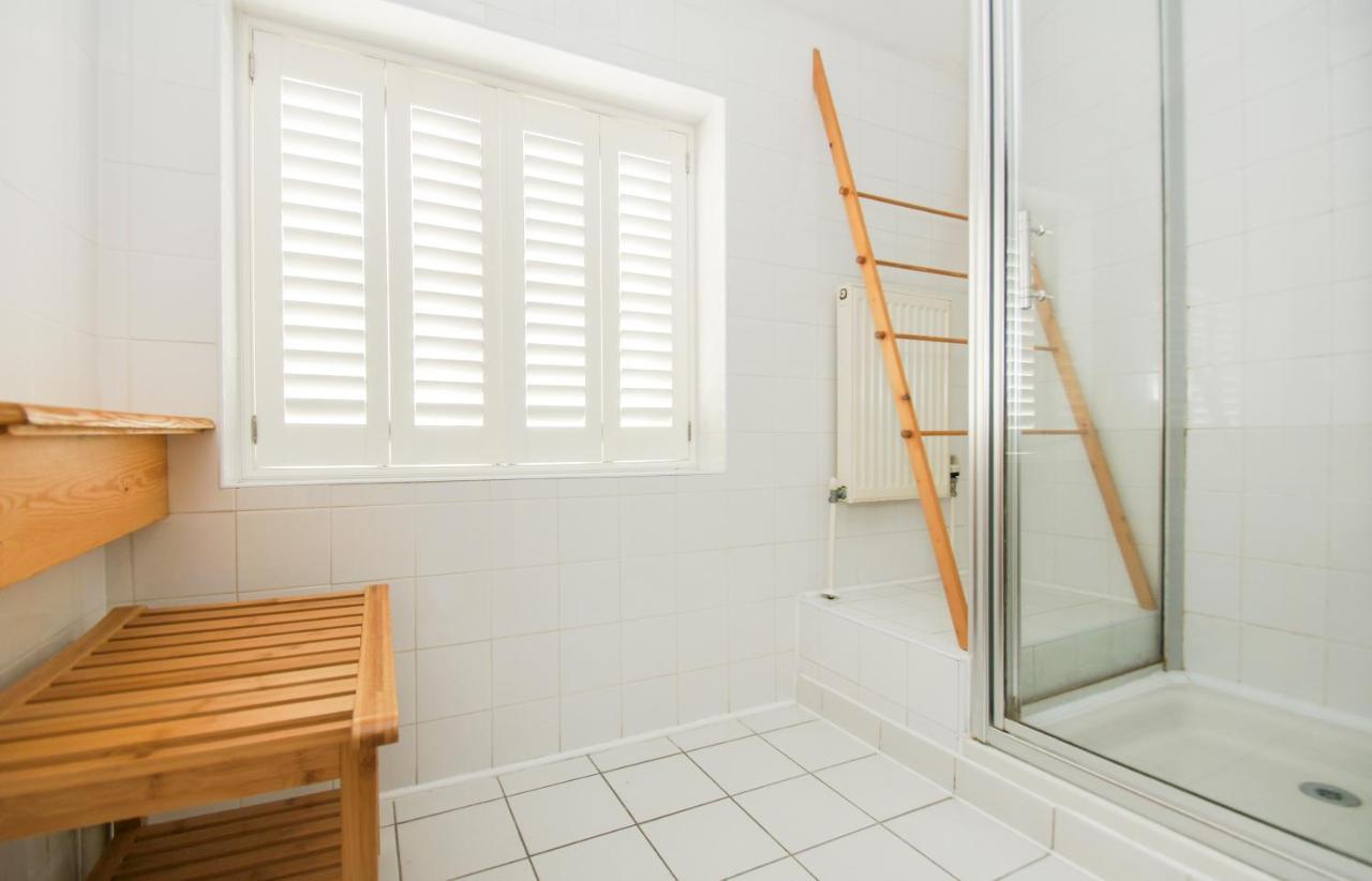 Kemp Town House - Parking - By Brighton Holiday Lets Luaran gambar