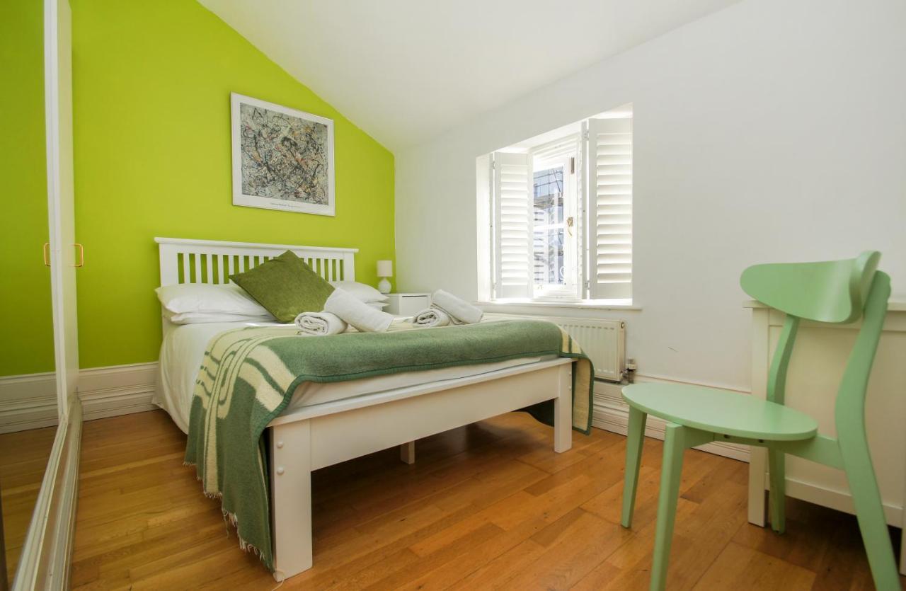 Kemp Town House - Parking - By Brighton Holiday Lets Luaran gambar